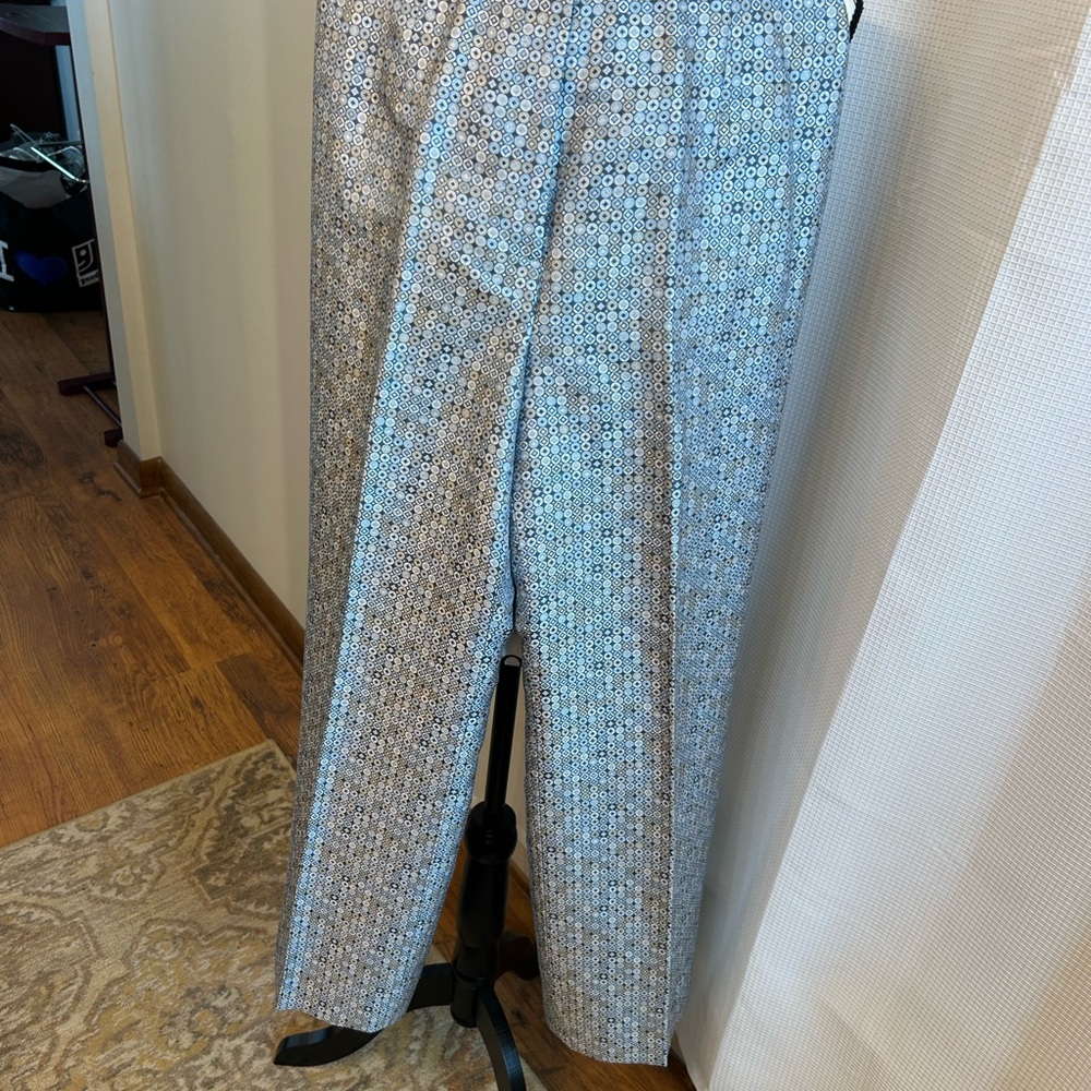 Talbots 100% Pure Silk Geometric Patterned Pants size 8, Blue/Gray, Luxury - Picture 3 of 8